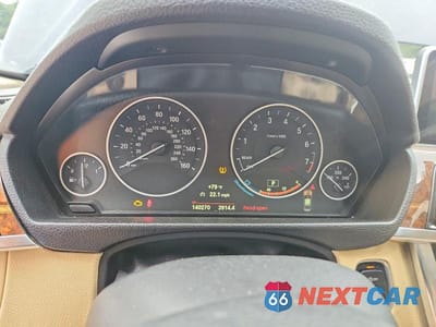 Zdjęcie 9 z 12 samochodu: 2015 BMW 328 XI SULEV VIN:WBA3B5G50FNS12153 - miniatura