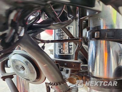 Zdjęcie 9 z 9 samochodu: 1991 HONDA CB750 VIN:JH2RC380XMM003918 - miniatura
