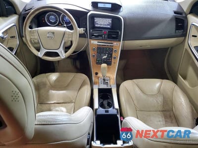 Zdjęcie 8 z 12 samochodu: 2011 VOLVO XC60 T6 VIN:YV4902DZXB2159964 - miniatura