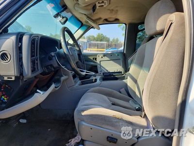 Zdjęcie 7 z 13 samochodu: 2004 GMC YUKON VIN:1GKEK13ZX4J306398 - miniatura