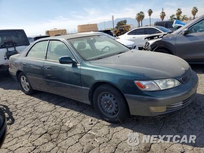 Czwarte zdjęcie samochodu z boku: 1998 LEXUS ES 300 VIN:JT8BF28G8W5038235 - miniatura