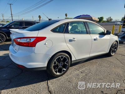 Trzecie zdjęcie samochodu z tyłu: 2013 FORD FOCUS SE VIN:1FADP3F29DL352978 - miniatura