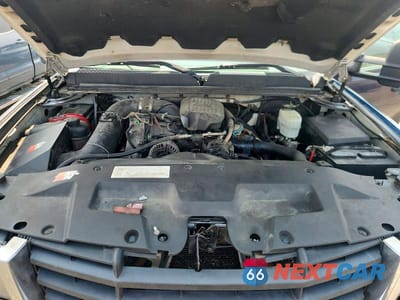 Zdjęcie 11 z 12 samochodu: 2010 GMC SIERRA K3500 VIN:1GD3K2B65AF105325 - miniatura