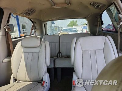 Zdjęcie 10 z 13 samochodu: 2007 CHRYSLER TOWN & COUNTRY TOURING VIN:2A4GP54L17R274992 - miniatura