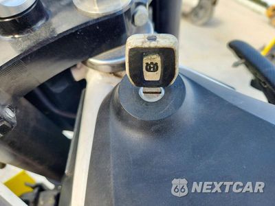 Zdjęcie 8 z 9 samochodu: 2018 HUSQVARNA SUPERMOTO 701 DIRT BIKE VIN:VBKUSV400JM717445 - miniatura