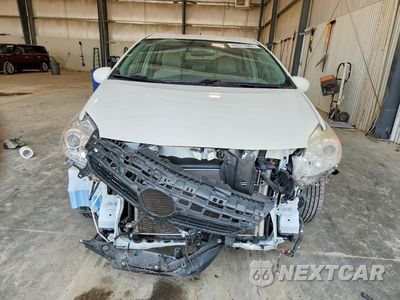 Piąte zdjęcie samochodu w środku: 2013 TOYOTA PRIUS THREE VIN:JTDKN3DU4D0340976 - miniatura