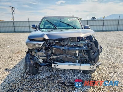 Piąte zdjęcie samochodu w środku: 2011 TOYOTA 4RUNNER SR5 VIN:JTEBU5JR5B5066505 - miniatura