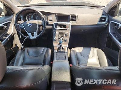 Zdjęcie 8 z 12 samochodu: 2015 VOLVO S60 PREMIER VIN:YV126MFKXF1345654 - miniatura
