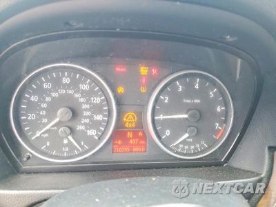 Zdjęcie 9 z 13 samochodu: 2006 BMW 325 XI VIN:WBAVD13536KV14278 - miniatura