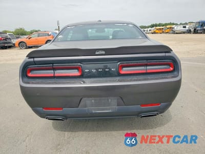 Zdjęcie 6 z 12 samochodu: 2015 DODGE CHALLENGER SXT VIN:2C3CDZAGXFH701834 - miniatura