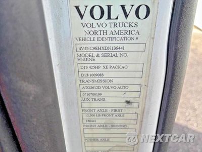 Zdjęcie 10 z 14 samochodu: 2013 VOLVO VN VNL TRUCK CHASSIS TRUCK CAB AND CHASSIS VIN:4V4NC9EHXDN136441 - miniatura