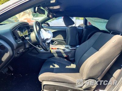 Zdjęcie 7 z 13 samochodu: 2019 DODGE CHALLENGER SXT VIN:2C3CDZAG5KH701699 - miniatura