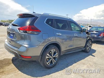 Trzecie zdjęcie samochodu z tyłu: 2019 NISSAN ROGUE SV VIN:JN8AT2MV2KW394795 - miniatura