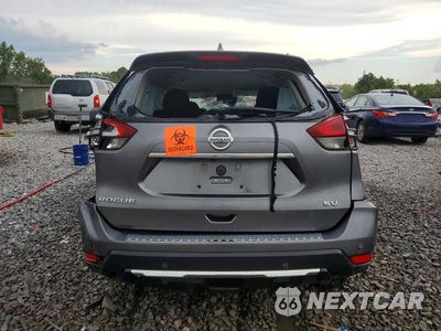 Zdjęcie 6 z 13 samochodu: 2019 NISSAN ROGUE SV VIN:5N1AT2MTXKC760767 - miniatura