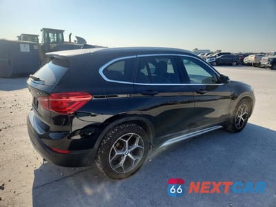 Trzecie zdjęcie samochodu z tyłu: 2018 BMW X1 XDRIVE28I VIN:WBXHT3C38J5F91772 - miniatura