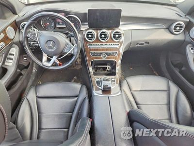 Zdjęcie 8 z 13 samochodu: 2016 MERCEDES-BENZ C 300 4MATIC VIN:55SWF4KB2GU124246 - miniatura
