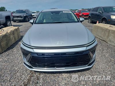 Piąte zdjęcie samochodu w środku: 2025 HYUNDAI SONATA SEL VIN:KMHL64JA8SA429809 - miniatura