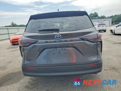 Zdjęcie 6 z 13 samochodu: 2025 TOYOTA SIENNA XLE 8-PASSENGER VIN:5TDYRKEC9SS285028 - miniatura