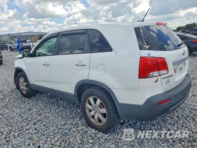 Trzecie zdjęcie samochodu z tyłu: 2013 KIA SORENTO LX VIN:5XYKT4A15DG313317 - miniatura