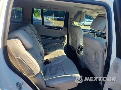 Zdjęcie 10 z 12 samochodu: 2014 MERCEDES-BENZ GL 350 BLUETEC VIN:4JGDF2EE4EA363043 - miniatura