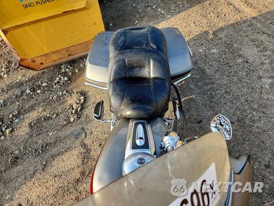 Piąte zdjęcie samochodu w środku: 2015 HARLEY-DAVIDSON FLHTKSE CVO LIMITED VIN:1HD1TEN18FB950645 - miniatura