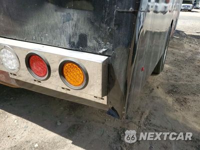 Zdjęcie 9 z 10 samochodu: 2008 FORD SUPREMA RV VIN:1FD4E45S78DA09203 - miniatura