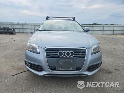 Piąte zdjęcie samochodu w środku: 2010 AUDI X VIN:WAUMFAFM4AA019093 - miniatura