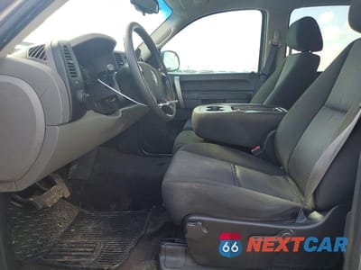 Zdjęcie 7 z 12 samochodu: 2011 GMC SIERRA C1500 SL VIN:3GTP1UEA8BG124441 - miniatura