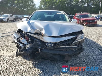 Piąte zdjęcie samochodu w środku: 2021 TOYOTA CAMRY LE VIN:4T1C31AK9MU565609 - miniatura