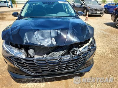 Czwarte zdjęcie samochodu z boku: 2022 HYUNDAI ELANTRA SEL VIN:KMHLM4AG5NU321371 - miniatura