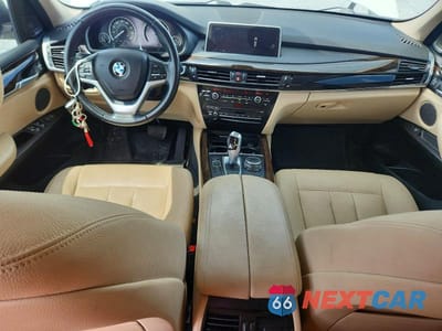 Zdjęcie 8 z 12 samochodu: 2016 BMW X5 SDRIVE35I VIN:5UXKR2C52G0R69941 - miniatura