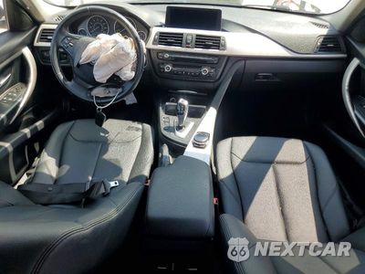 Zdjęcie 8 z 12 samochodu: 2014 BMW 320 I XDRIVE VIN:WBA3C3C58EF986134 - miniatura