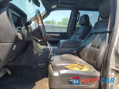 Zdjęcie 7 z 13 samochodu: 2008 LINCOLN NAVIGATOR VIN:5LMFU28548LJ06545 - miniatura