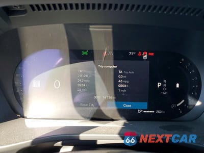 Zdjęcie 9 z 12 samochodu: 2024 VOLVO XC40 CORE VIN:YV4L12UK6R2326322 - miniatura