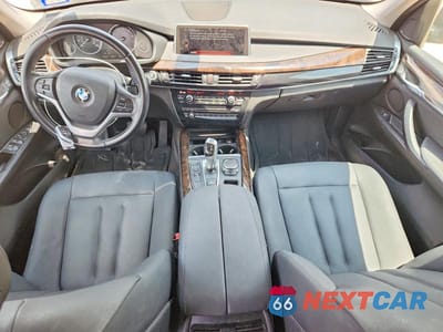 Zdjęcie 8 z 13 samochodu: 2016 BMW X5 SDRIVE35I VIN:5UXKR2C50G0H43187 - miniatura