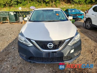Piąte zdjęcie samochodu w środku: 2016 NISSAN SENTRA S VIN:3N1AB7AP3GY251116 - miniatura