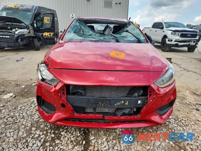 Piąte zdjęcie samochodu w środku: 2018 HYUNDAI ACCENT SE VIN:3KPC24A34JE015701 - miniatura