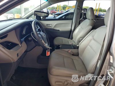 Zdjęcie 7 z 13 samochodu: 2017 TOYOTA SIENNA LE VIN:5TDKZ3DC4HS882514 - miniatura