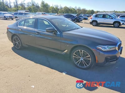 Czwarte zdjęcie samochodu z boku: 2022 BMW 530XE VIN:WBA33AG08NCJ73056 - miniatura