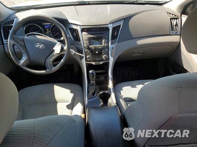 Zdjęcie 8 z 12 samochodu: 2014 HYUNDAI SONATA HYBRID VIN:KMHEC4A48EA115156 - miniatura
