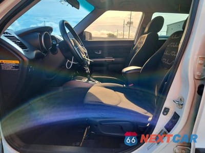 Zdjęcie 7 z 13 samochodu: 2013 KIA SOUL + VIN:KNDJT2A64D7776980 - miniatura