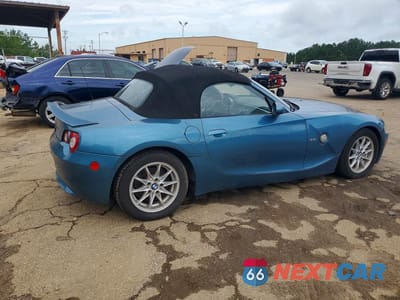 Trzecie zdjęcie samochodu z tyłu: 2005 BMW Z4 2.5 VIN:4USBT33575LS57276 - miniatura