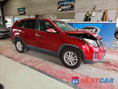 Czwarte zdjęcie samochodu z boku: 2015 KIA SORENTO LX VIN:5XYKT3A62FG616144 - miniatura