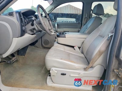 Zdjęcie 7 z 12 samochodu: 2008 GMC SIERRA C1500 VIN:3GTEC13J18G311645 - miniatura