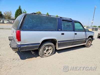 Trzecie zdjęcie samochodu z tyłu: 1994 CHEVROLET SUBURBAN K1500 VIN:1GNFK16K9RJ379730 - miniatura