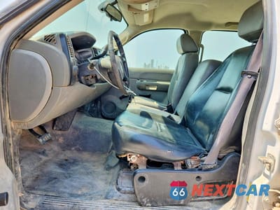 Zdjęcie 7 z 13 samochodu: 2008 CHEVROLET SILVERADO C2500 HEAVY DUTY VIN:1GCHC23K58F139407 - miniatura