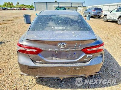 Zdjęcie 6 z 12 samochodu: 2018 TOYOTA CAMRY SE VIN:4T1B11HK0JU130593 - miniatura