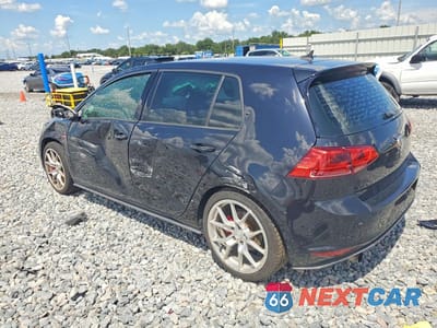 Drugie zdjęcie samochodu z przodu: 2017 VOLKSWAGEN GTI S VIN:3VW5T7AU4HM068735 - miniatura