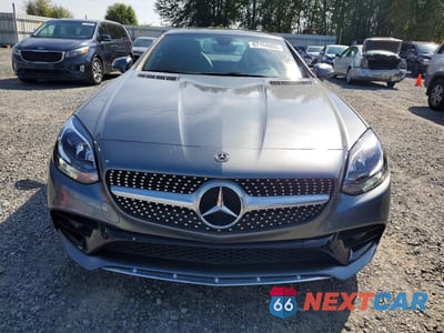 Piąte zdjęcie samochodu w środku: 2018 MERCEDES-BENZ SLC 300 VIN:WDDPK3JA6JF154251 - miniatura