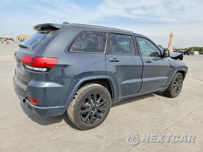 Trzecie zdjęcie samochodu z tyłu: 2018 JEEP GRAND CHEROKEE LAREDO VIN:1C4RJEAG4JC281233 - miniatura